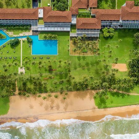 The Blue Water - Geoffrey Bawa Heritage - City Resort Hotel Ваддува Экстерьер фото