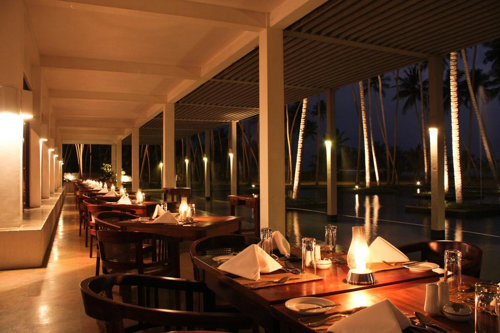 The Blue Water - Geoffrey Bawa Heritage - City Resort Hotel Ваддува Экстерьер фото