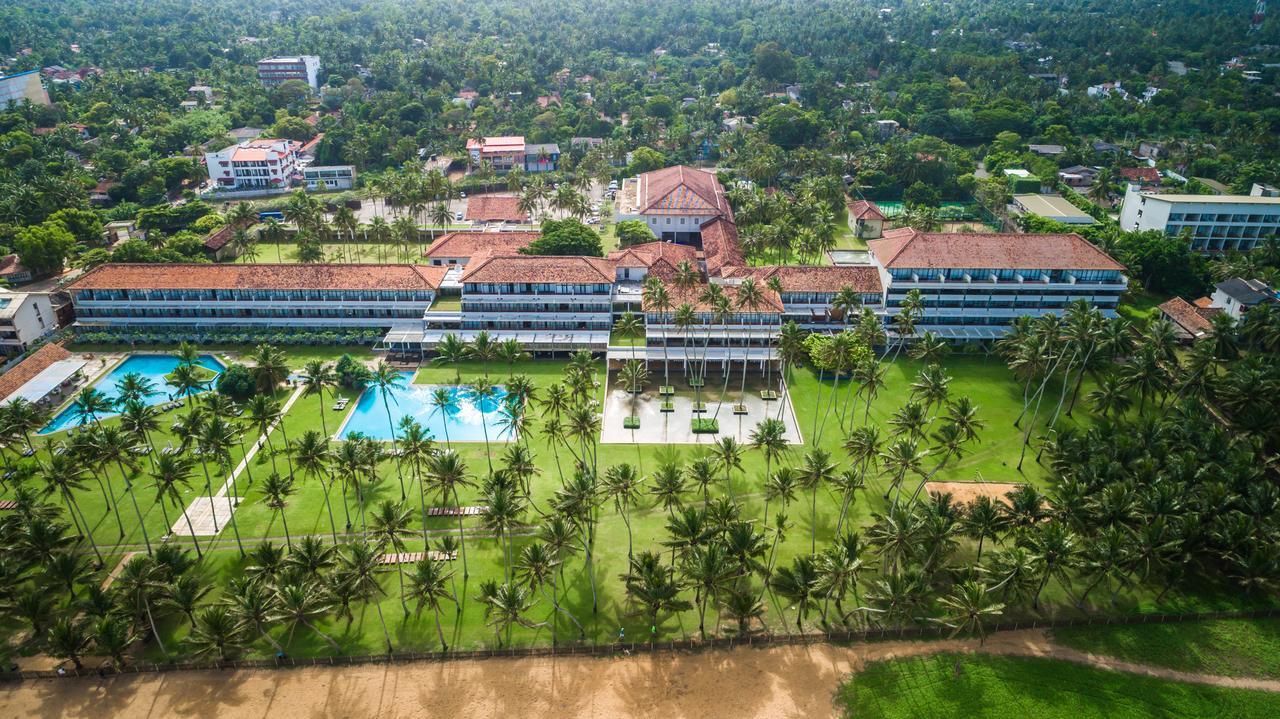 The Blue Water - Geoffrey Bawa Heritage - City Resort Hotel Ваддува Экстерьер фото